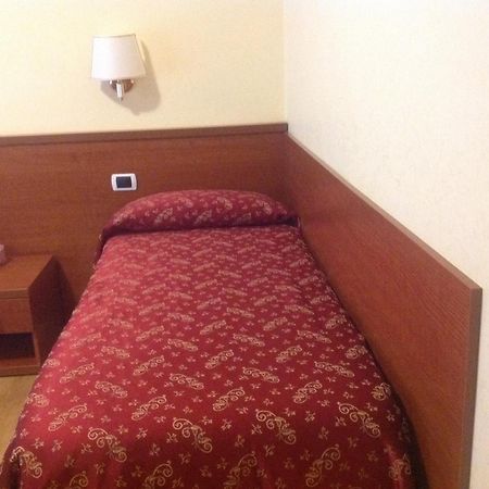 Hotel Guglielmo Marconi House à Rome Chambre photo