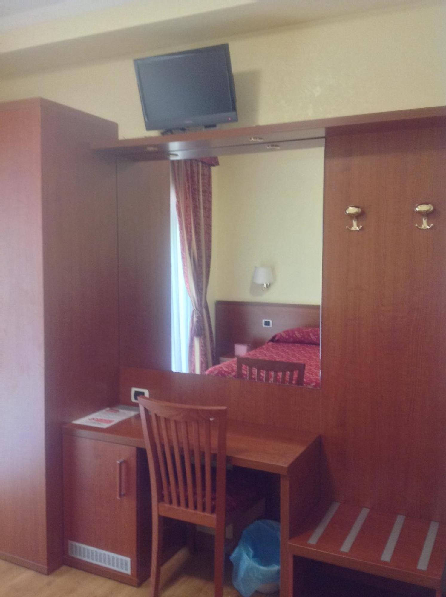 Hotel Guglielmo Marconi House à Rome Chambre photo