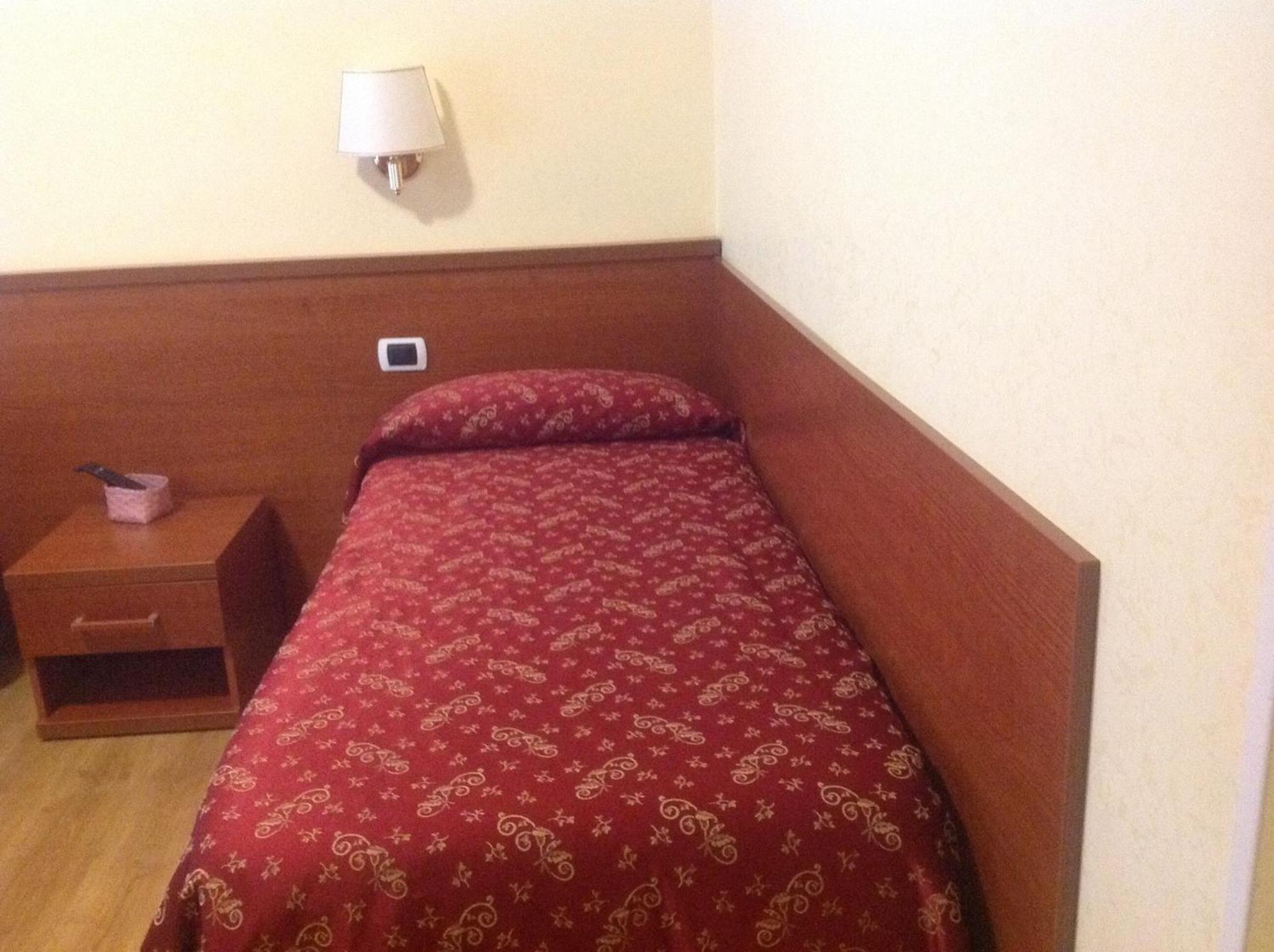 Hotel Guglielmo Marconi House à Rome Chambre photo