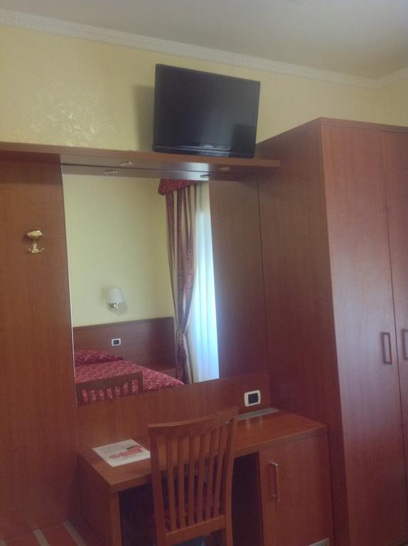 Hotel Guglielmo Marconi House à Rome Extérieur photo