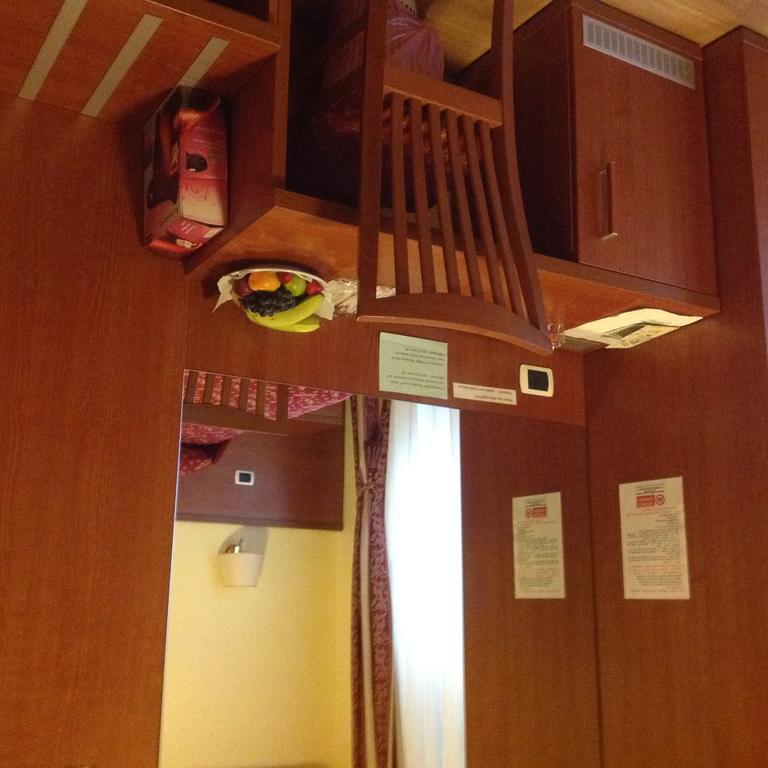 Hotel Guglielmo Marconi House à Rome Extérieur photo